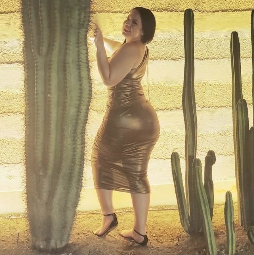 Bronze dress - Picture 3 of 3